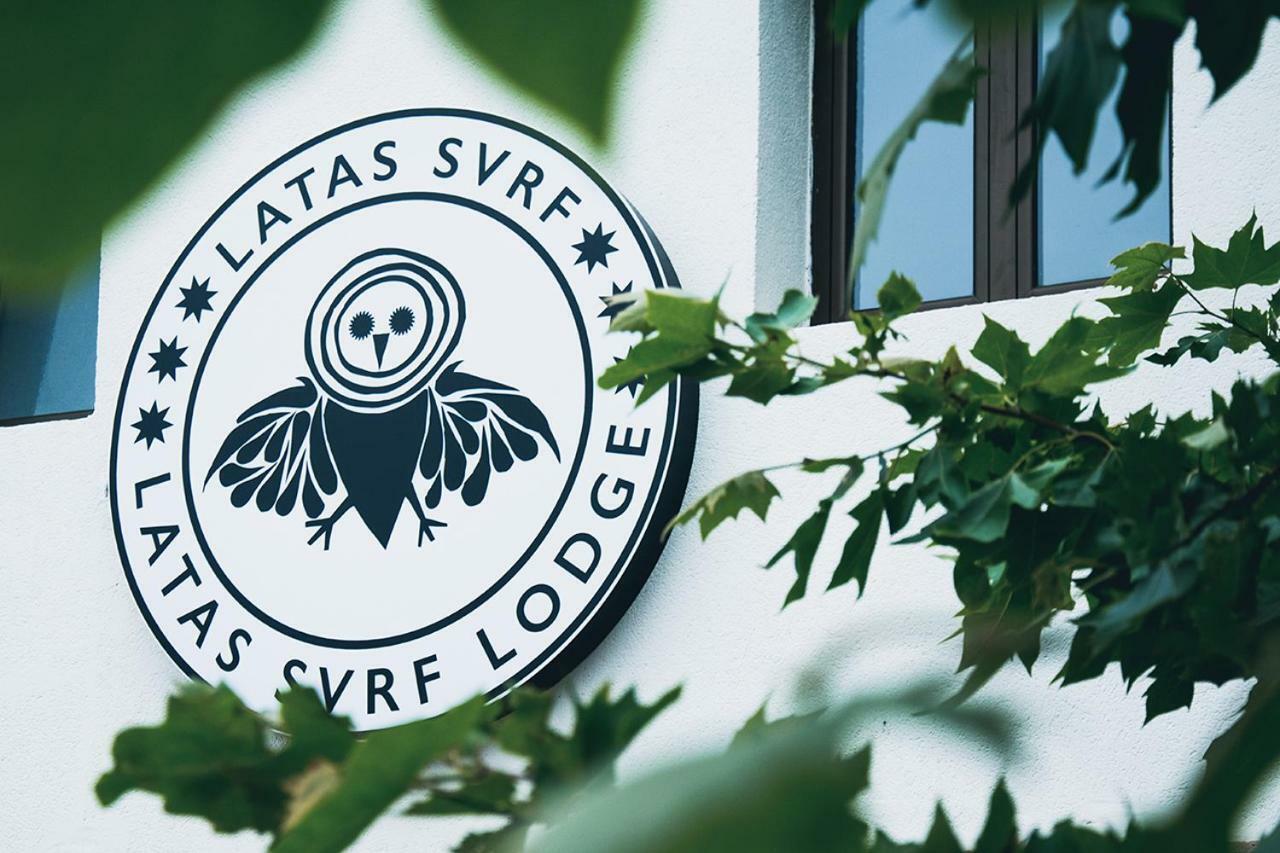 Latas Surf Lodge Лоредо Экстерьер фото